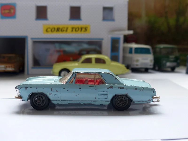 Model train sets with realistic features​ 245 Buick Riviera in pale blue