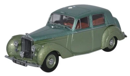 Cargo vans for commercial delivery services Oxford Diecast Bentley MK VI Balmoral Green_Ice Green - 1:43 Scale Cargo vans for commercial delivery services Oxford Diecast Bentley MK VI Balmoral Green_Ice Green - 1:43 Scale
