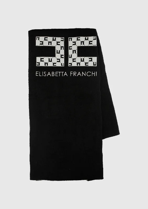 Magic - school model toys for Harry Potter - inspired play Elisabetta Franchi Beach Towel Magic - school model toys for Harry Potter - inspired play Elisabetta Franchi Beach Towel