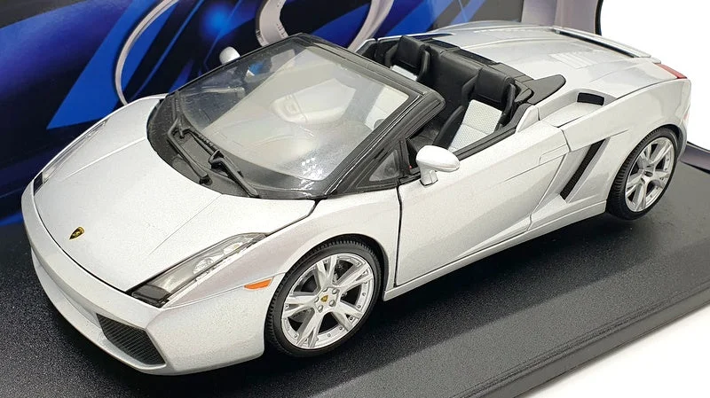 Police cars with high - speed capabilities for law enforcement Maisto 1/18 Scale Diecast 31136 - Lamborghini Gallardo Spyder - Silver Police cars with high - speed capabilities for law enforcement Maisto 1/18 Scale Diecast 31136 - Lamborghini Gallardo Spyder - Silver